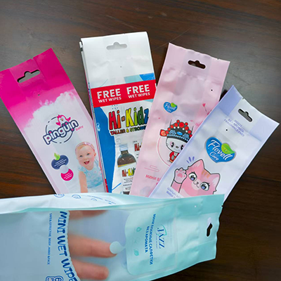 Wet wipe packaging bag