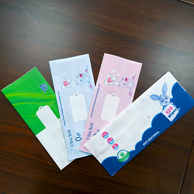 Wet wipe packaging bag